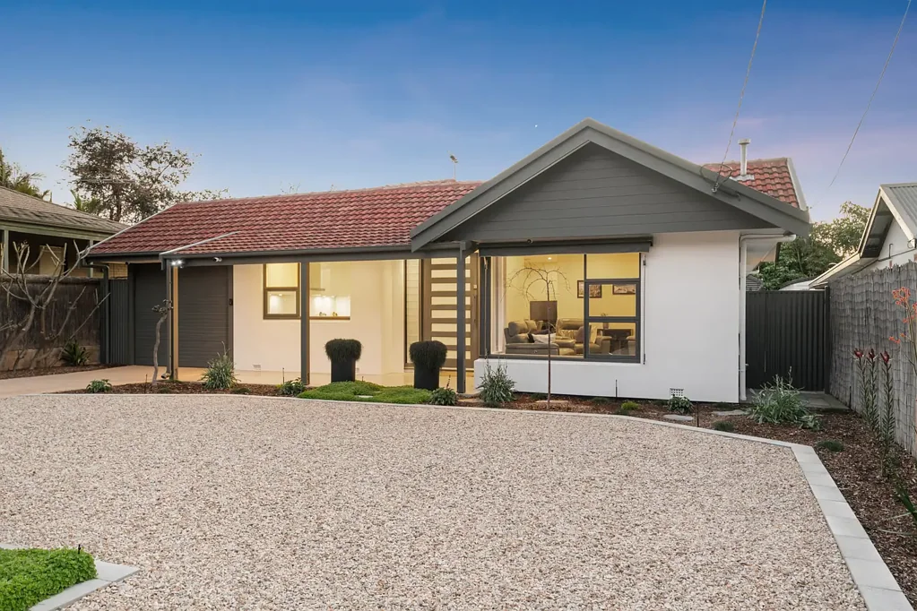 Seacliff 4ਬੈੱਡਰੂਮ Stylish Coastal Living with Modern Comforts
