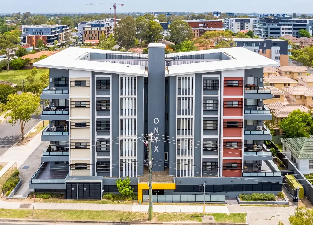 Modern 2 bedroom top floor apartment!
