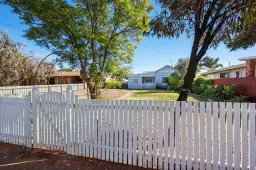 10 Campbell Street, Lamington