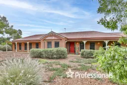 97 Flora Avenue, Mildura