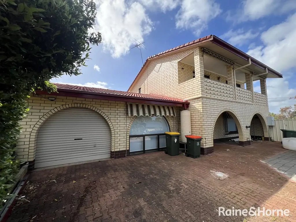 Fabulous Spacious4 Bedroom Family Home!