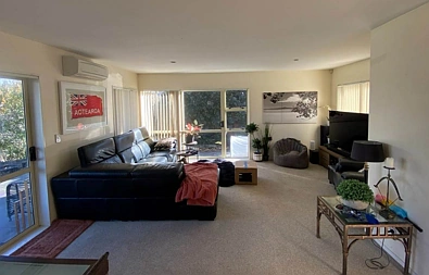 2 Bedrooms 2 Bathrooms Double Garage Home in M...