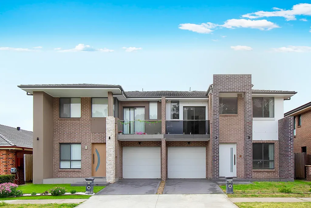 4-Bedroom Duplex with Modern Amenities