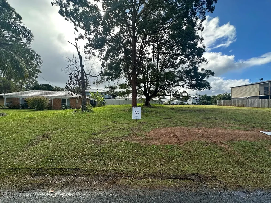 19 Taylor Street, Russell Island, QLD 4184