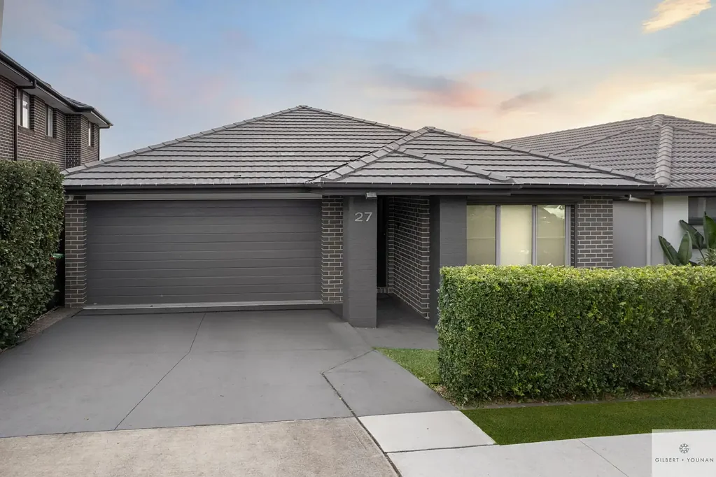 Oran Park 4બેડરૂમ Modern Family Living in the Heart of Oran Park