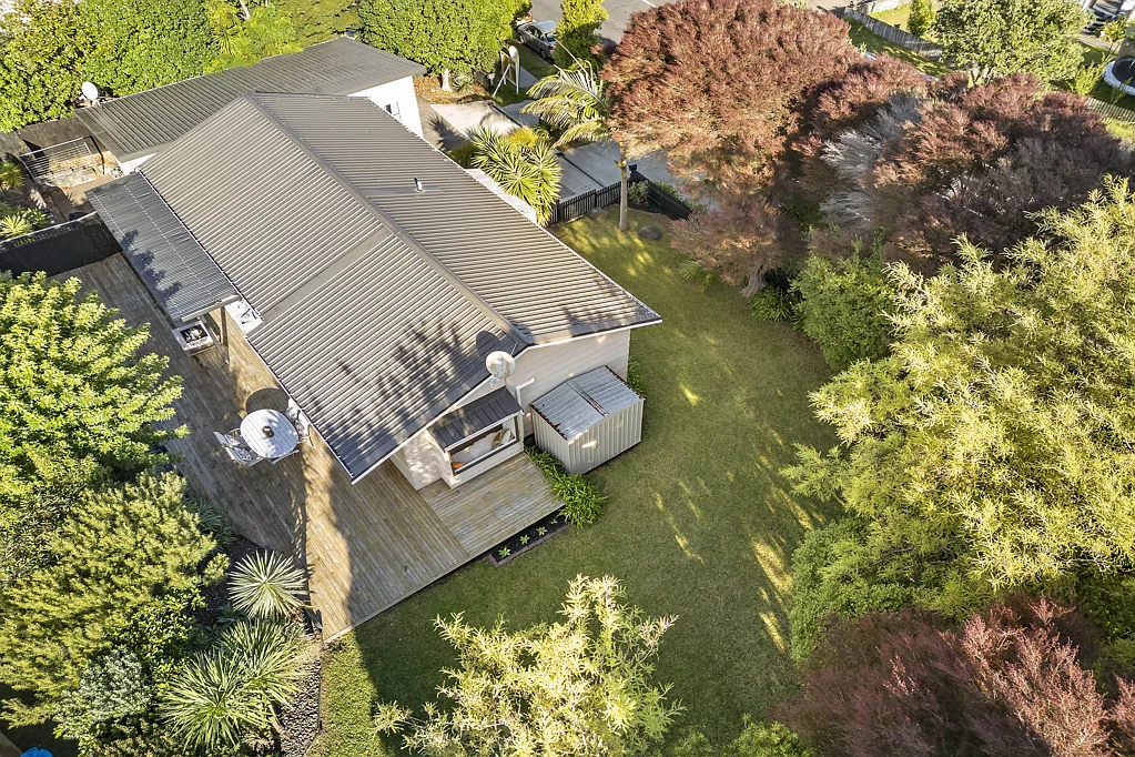 2 Gosford Drive, Botany Downs, Manukau City, Auckland