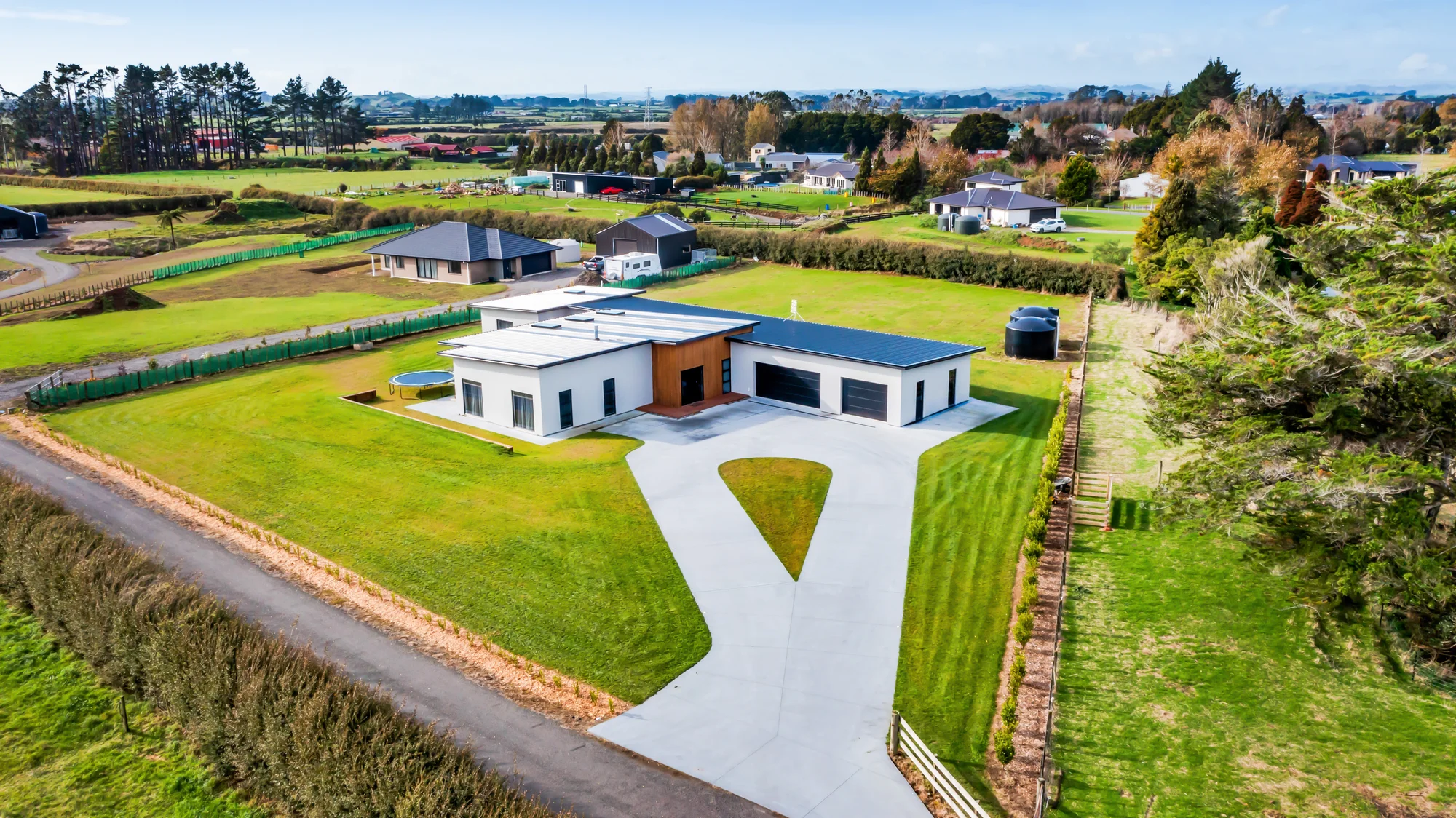 Stratford 4 Slaapkamer Luxury Living With An Architectural Design