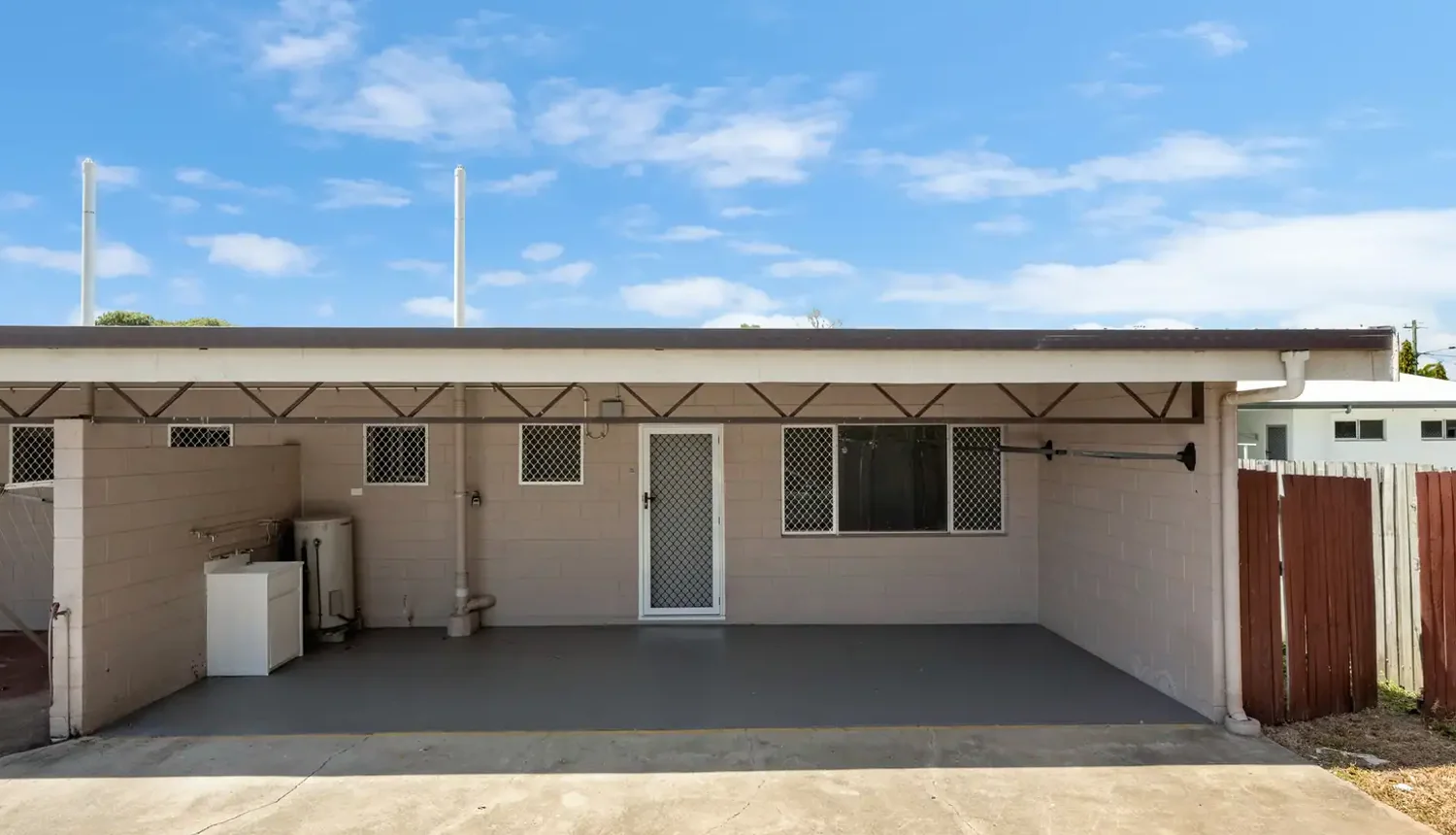 4/6 Palmerston Street, Pimlico, QLD 4812, 2 ห้องนอน, 1 ห้องน้ำ, Apartment