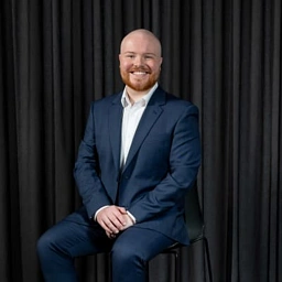 Michael Bernar