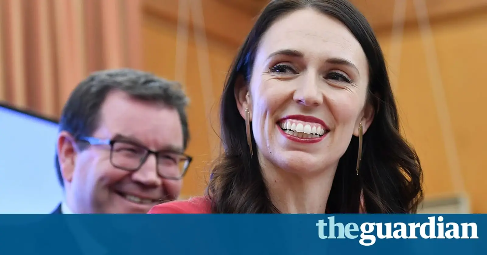 新西兰名校学生炮轰新总理，直呼Jacinda“龅牙婊”/“荡妇”