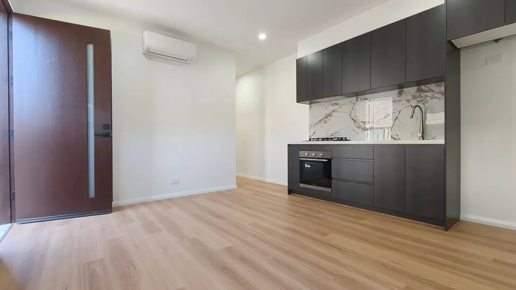 Modern Comfort & Convenience – Stylish 2 Bedroom Granny Flat in The Gables