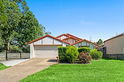 Forest Lake 5 Slaapkamer BIG FAMILY HOME- EXTRA SPACE FOR CARAVAN OR MORE CAR PARKS
