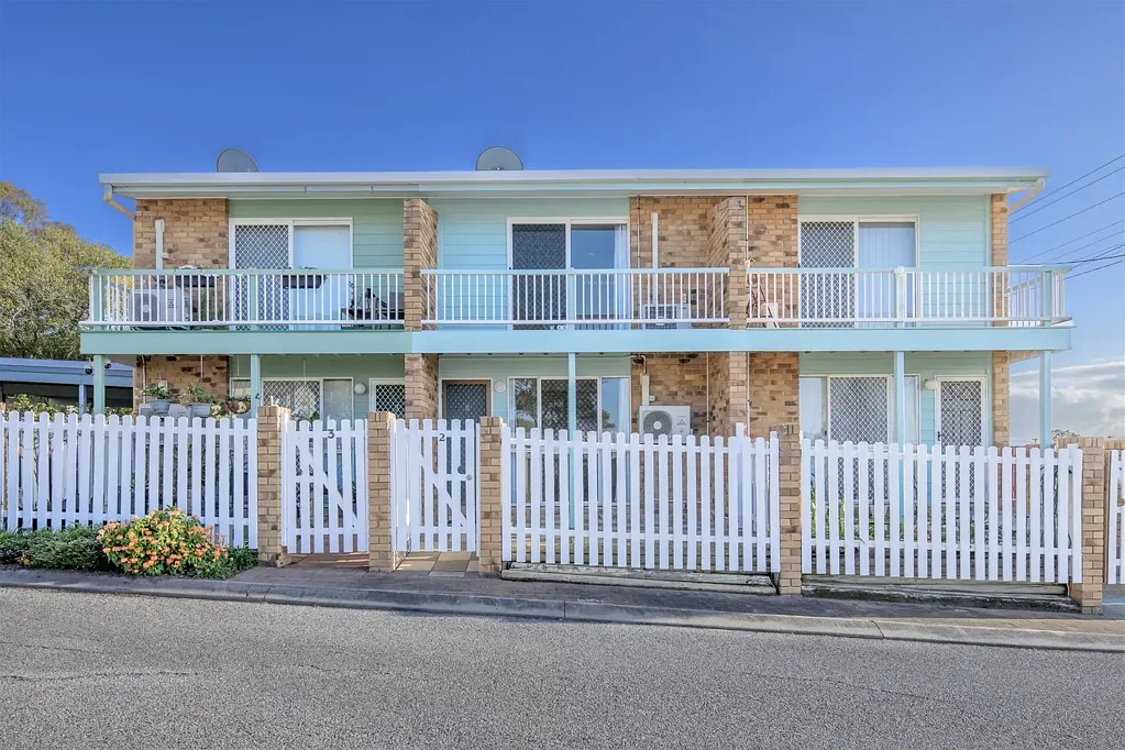 South Gladstone 2ਬੈੱਡਰੂਮ Low Maintenance Living in a Convenient Location