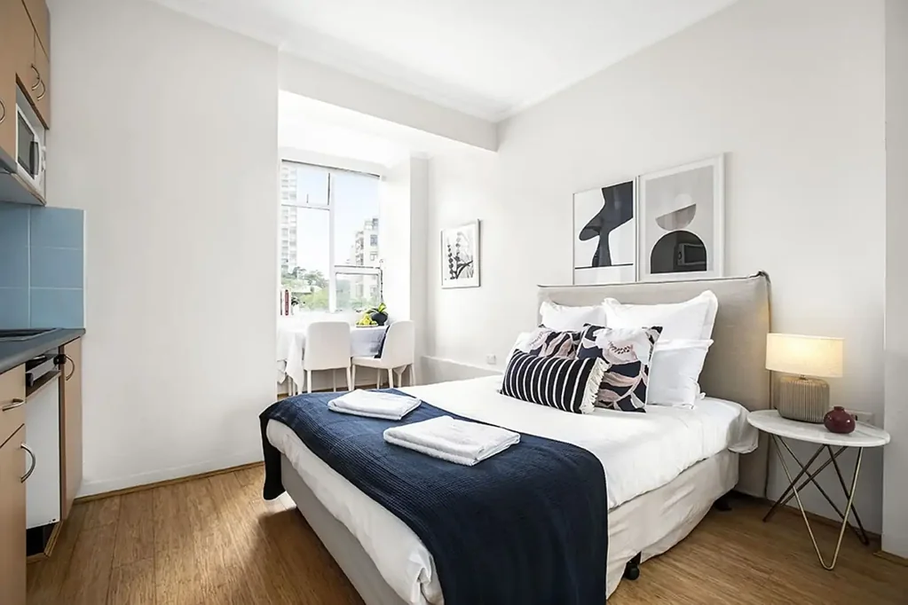 Light-Filled Studio in a Prime Darling Point Location