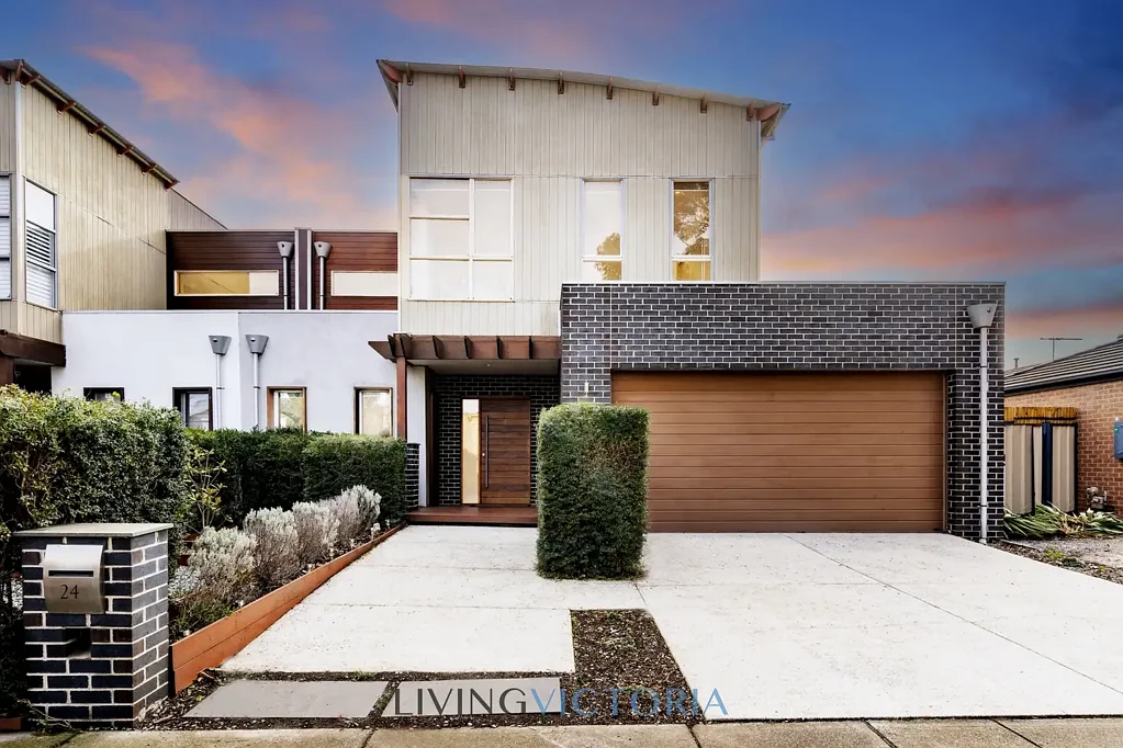 24 Minvi Terrace, Cairnlea, VIC 3023