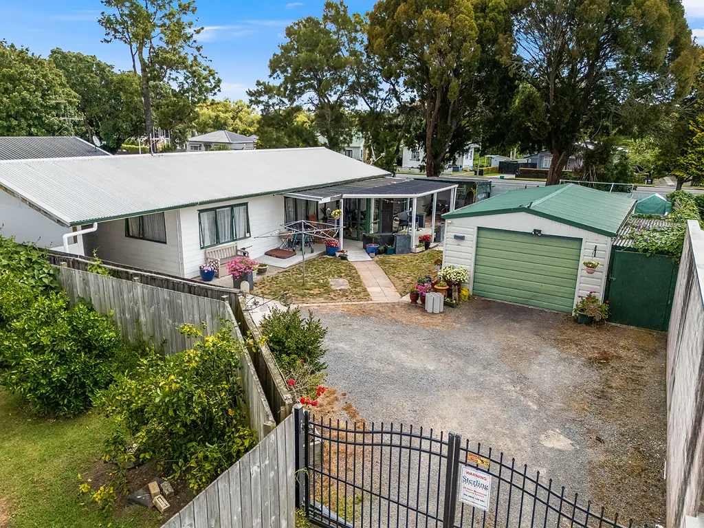 Huntly 3房  Built for sun and privacy!