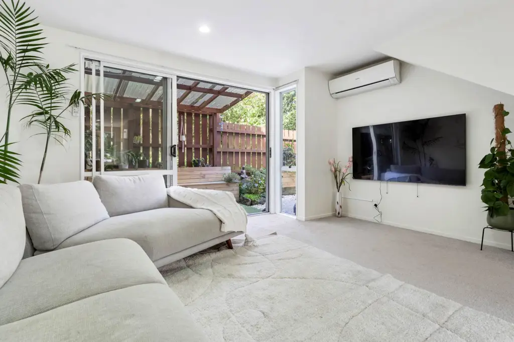 Glen Eden 3બેડરૂમ Perfect Home in Sought-After Glen Eden