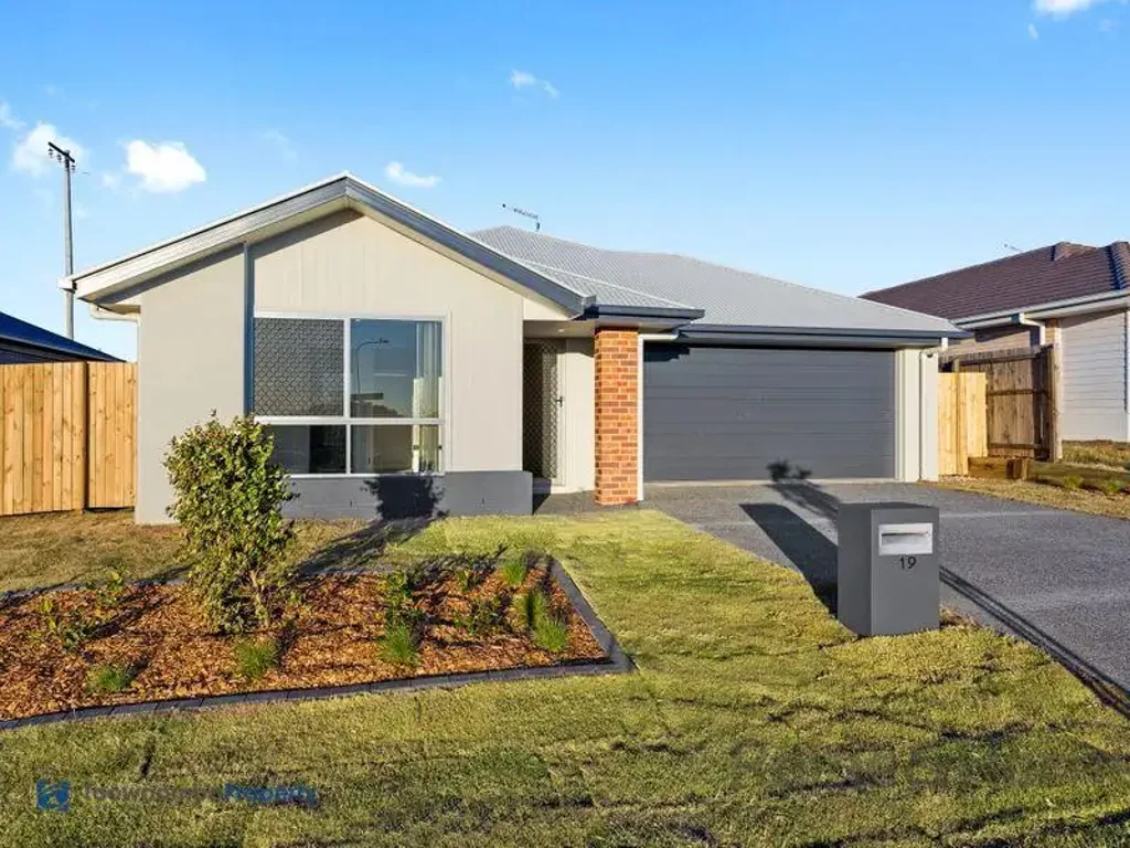 Large Spacious Family Home, Perfectly Placed, what an opportunity!
