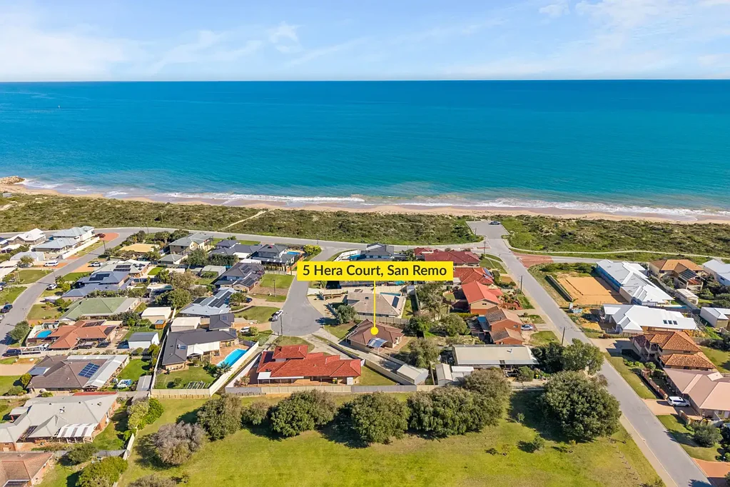 San Remo 5બેડરૂમ EFFORTLESS COASTAL LIVING