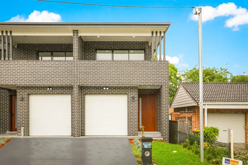Ingleburn 3Zimmer READY TO MOVE:  STUNNING BRAND NEW HOUSE NOT TO BE MISSED