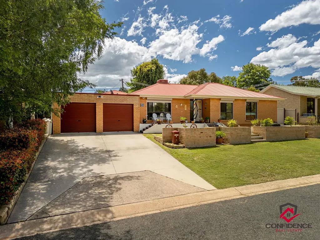6 Hutcheson Street, Monash, ACT 2904