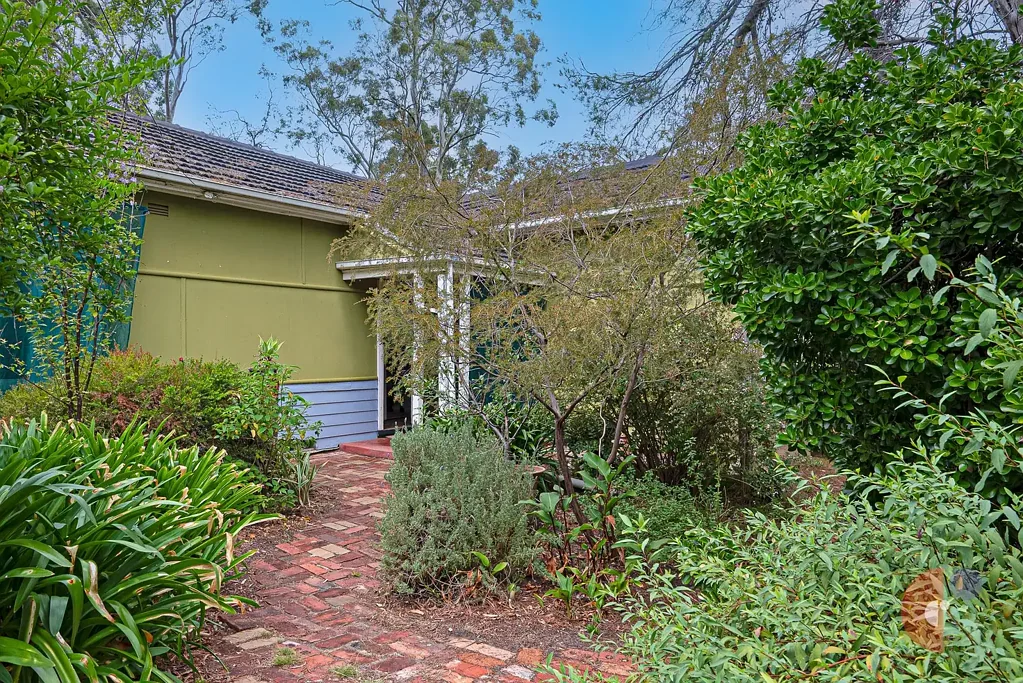 Blackwood 2Moenga ENTRY LEVEL COTTAGE ON LEVEL 697 SQU MTR ALLOTMENT