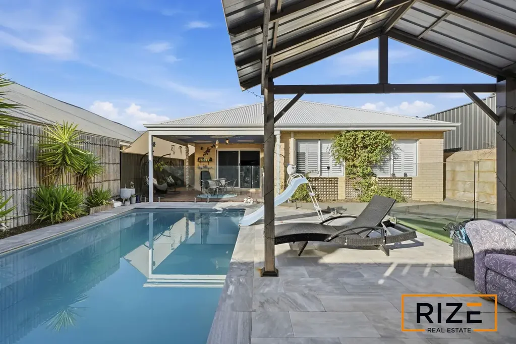 Banksia Grove 3कमरा Family Oasis with Sparkling Pool!