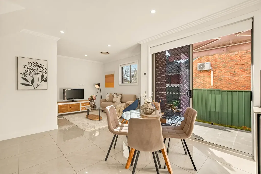 Girraween 3غرفة نوم DUAL-MASTER VERSATILITY AND NORTH-FACING LIVING IN GIRRAWEEN PUBLIC SCHOOL CATCHMENT