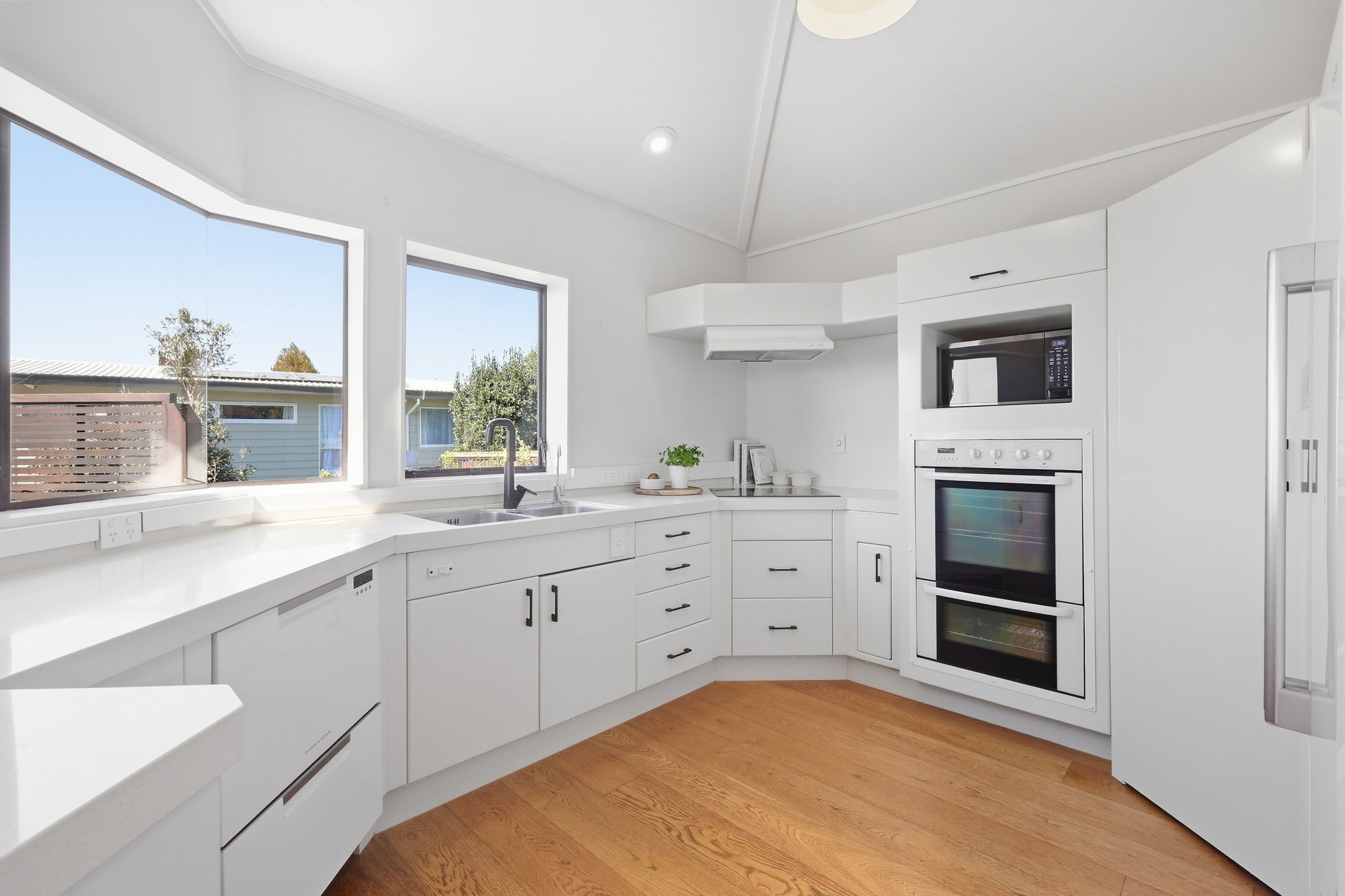 3 Martin Crescent, Northcote, photo 4