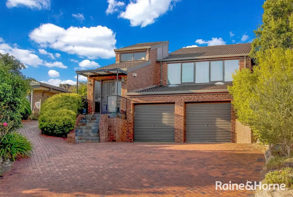 Aberfoyle Park 4 Bedroom A Substantial Family Home With Space to Live, Entertain and Grow