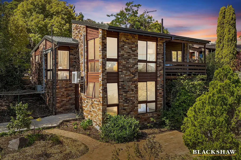 42 Appel Crescent, Fadden, ACT 2904