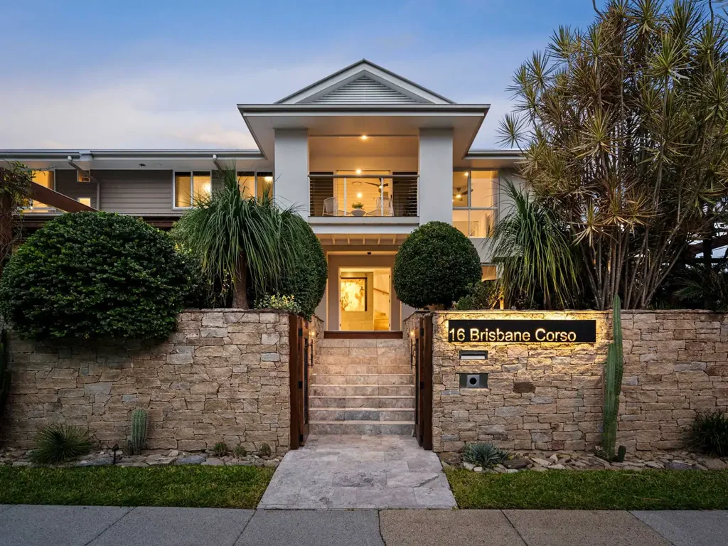 Fairfield 4Zimmer Sophisticated sanctuary offering luxury river and parkside living