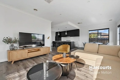 15 Caruana Crescent, Harkness, VIC 3337, 4房, 2浴, House