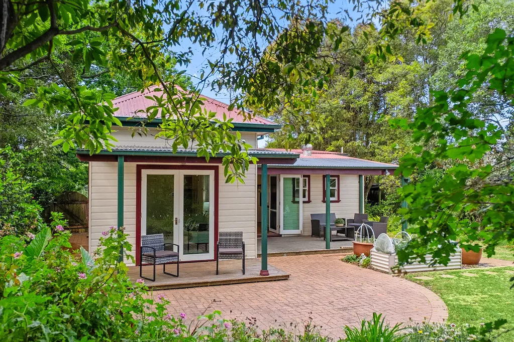 82 Railway Parade, Hazelbrook, NSW 2779
