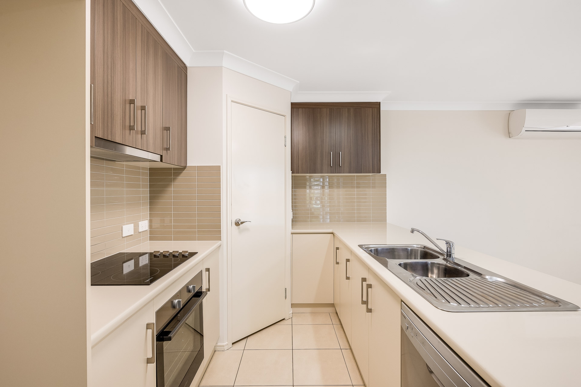 2 CARLIN ST, GLENVALE QLD 4350, 0 Bedrooms, 0 Bathrooms, Unit