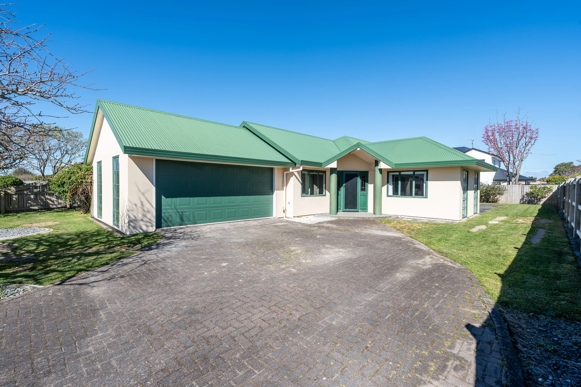 Fairview Downs 3 Bedroom Vendors Committed Elsewhere