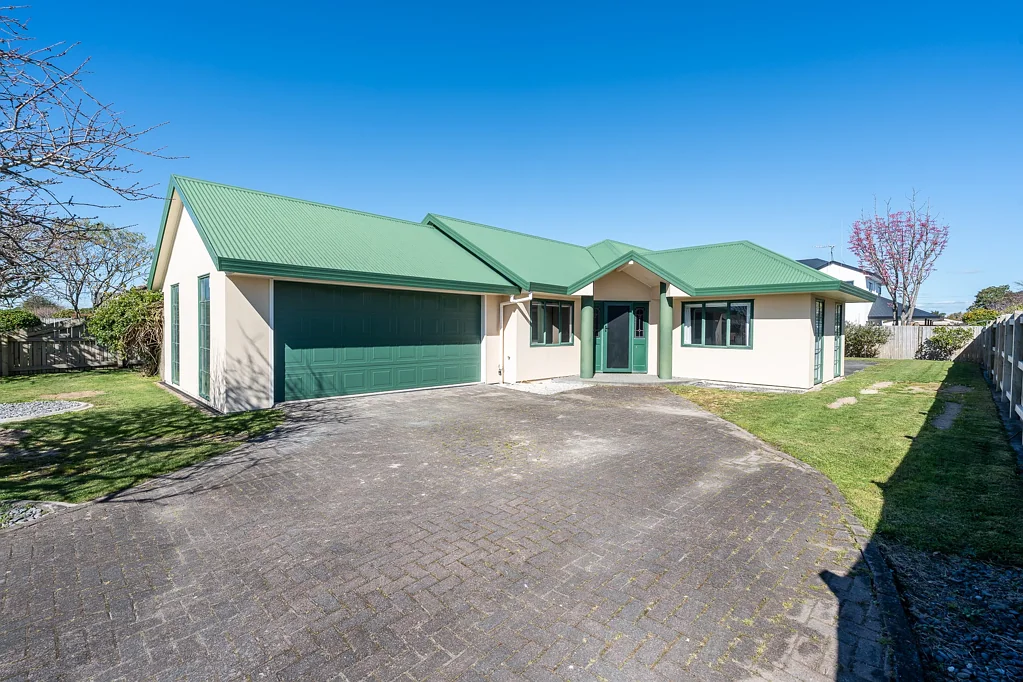 Fairview Downs 3 Bedroom Vendors Committed Elsewhere