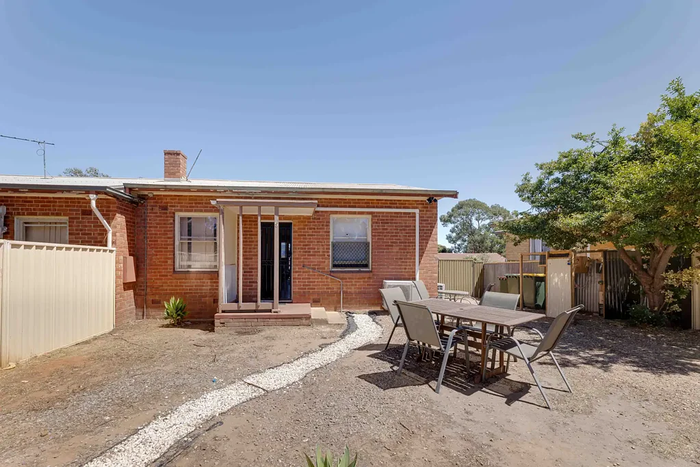 Convenient Living in Elizabeth Downs