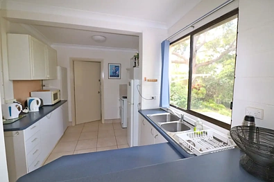 14 Broome Street, Mallacoota, VIC 3892, 2 Bedrooms, 1 Bathrooms, House
