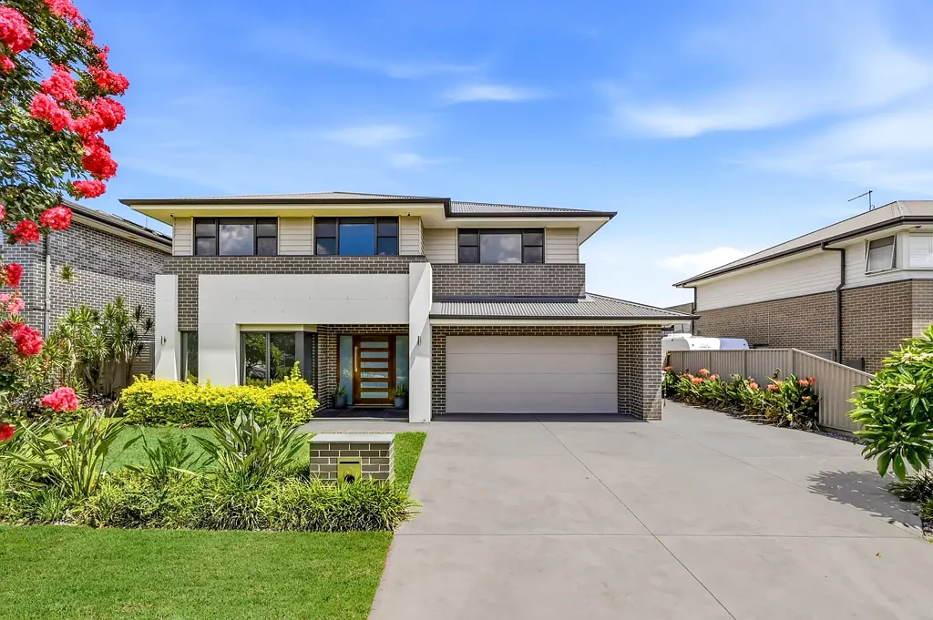 6 Cummins Loop, Harrington Park, NSW 2567