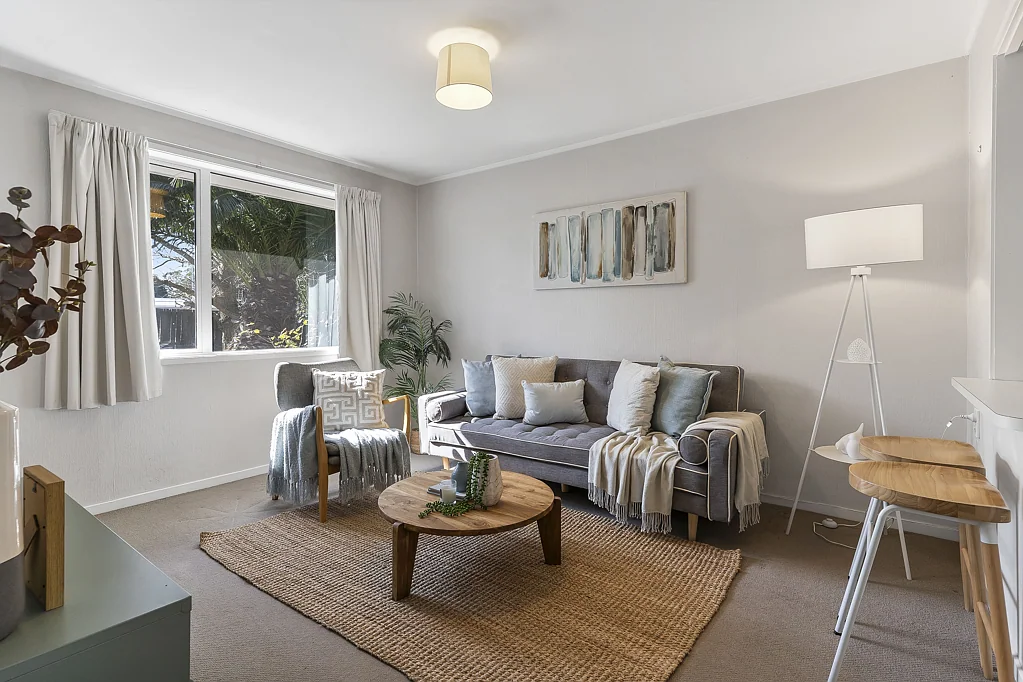 Mount Albert 1房  Smart, Sunny & Superbly Located - A Hidden Gem