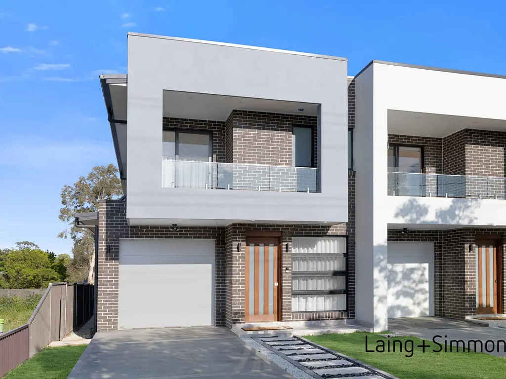Brand New 5 Bedroom Duplex in Prime Girraween Location
