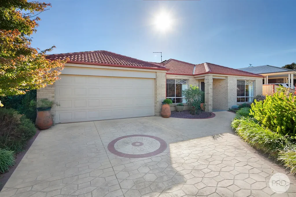 21 Tait Drive, Creswick, VIC 3363