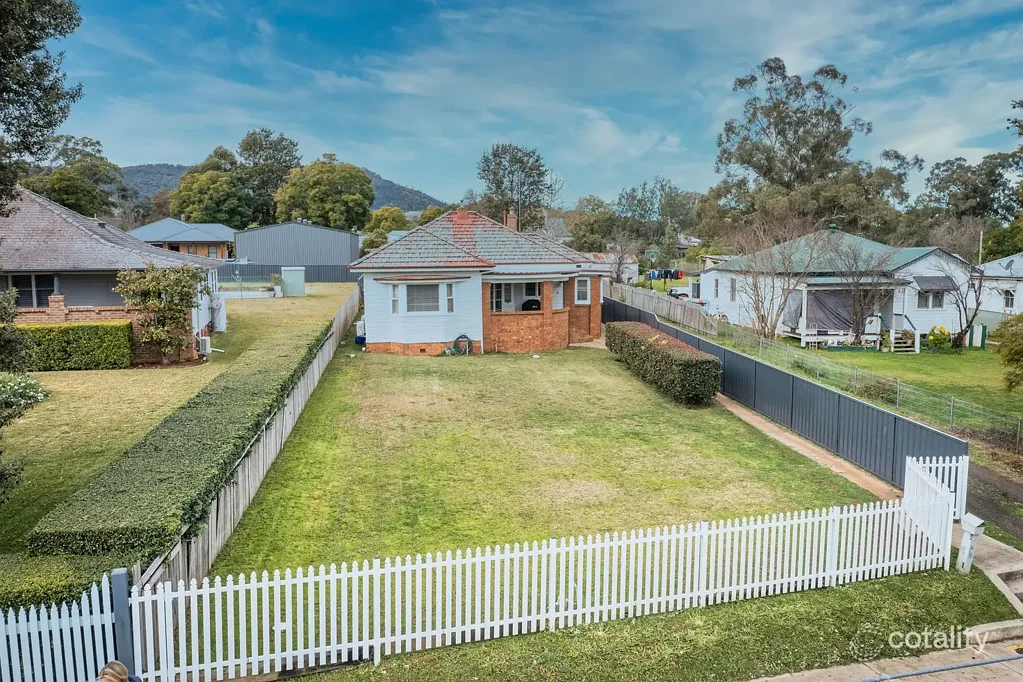 102 Main Street, Scone, NSW 2337