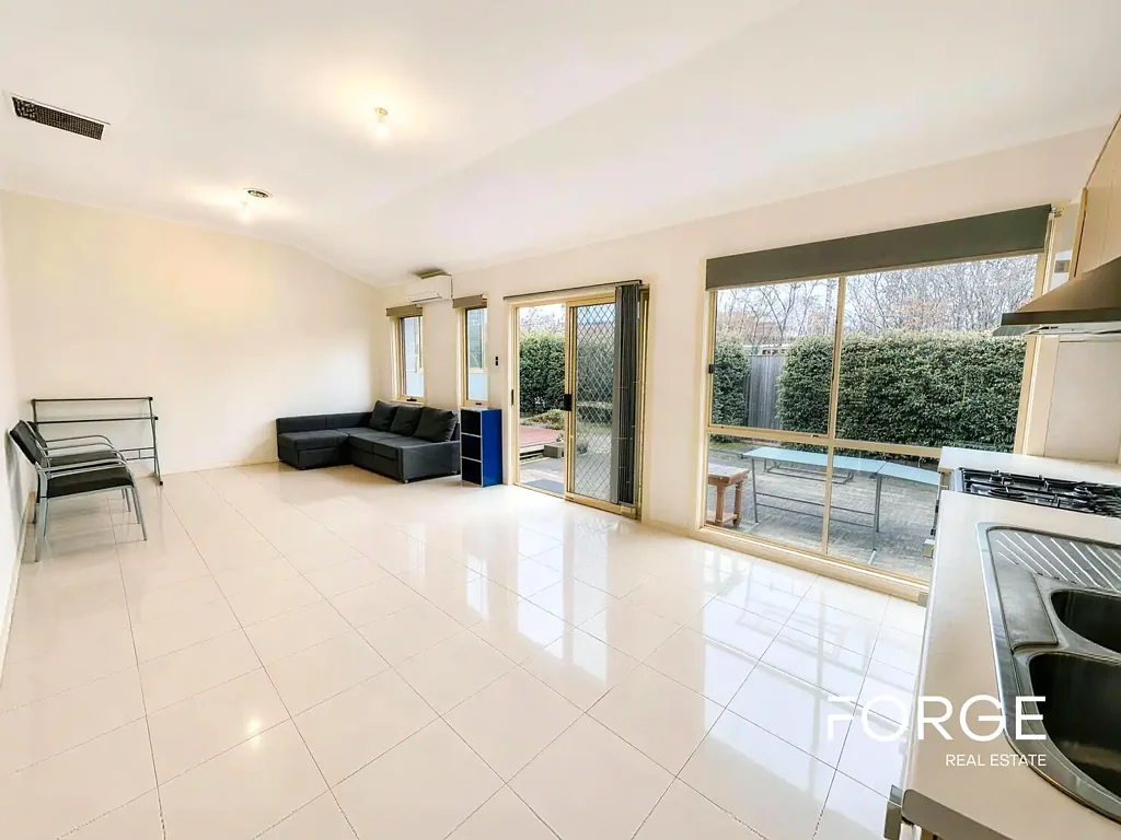 Modern & Private 2-Bedroom Granny Flat in Wantirna South
