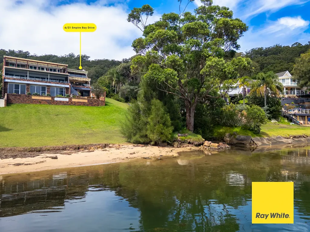 Daleys Point 3 Bedroom Strata Title Waterfront Townhouse