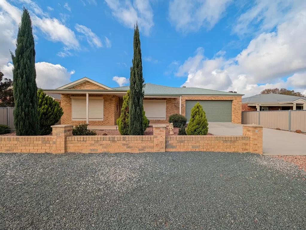 Koondrook 4Kwarto Immaculate Family Home on a Spacious 955m² Allotment