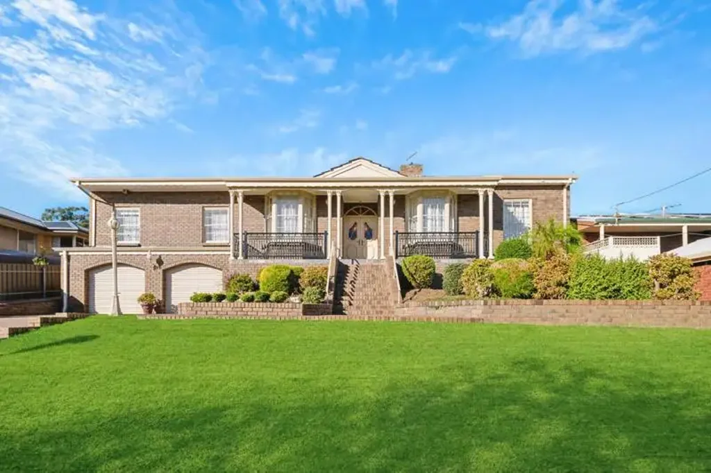 5 St Georges Terrace, Bellevue Heights, SA 5050