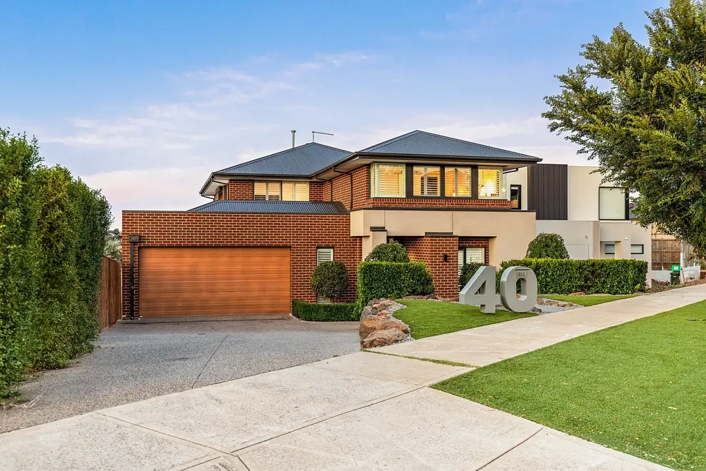 40 Longacre Avenue, Sunbury, VIC 3429