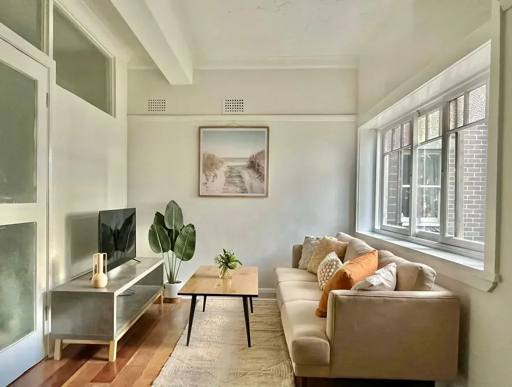 Beautiful Furnished 2-Bedroom Apartment in Coogee